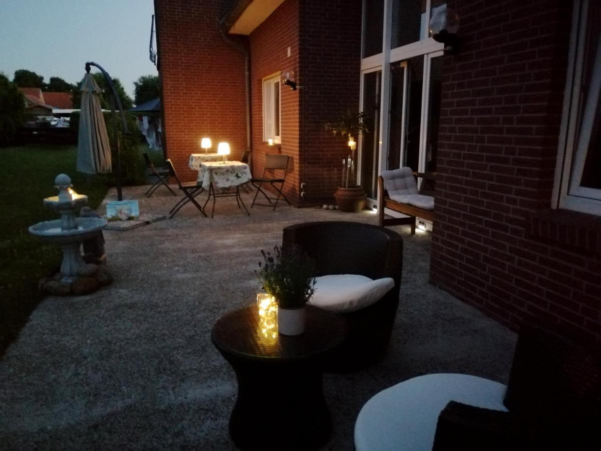 Pension Nordseebriese Dornum Buitenkant foto
