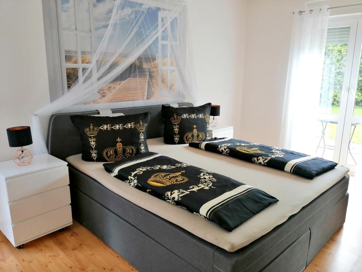 Pension Nordseebriese Dornum Buitenkant foto
